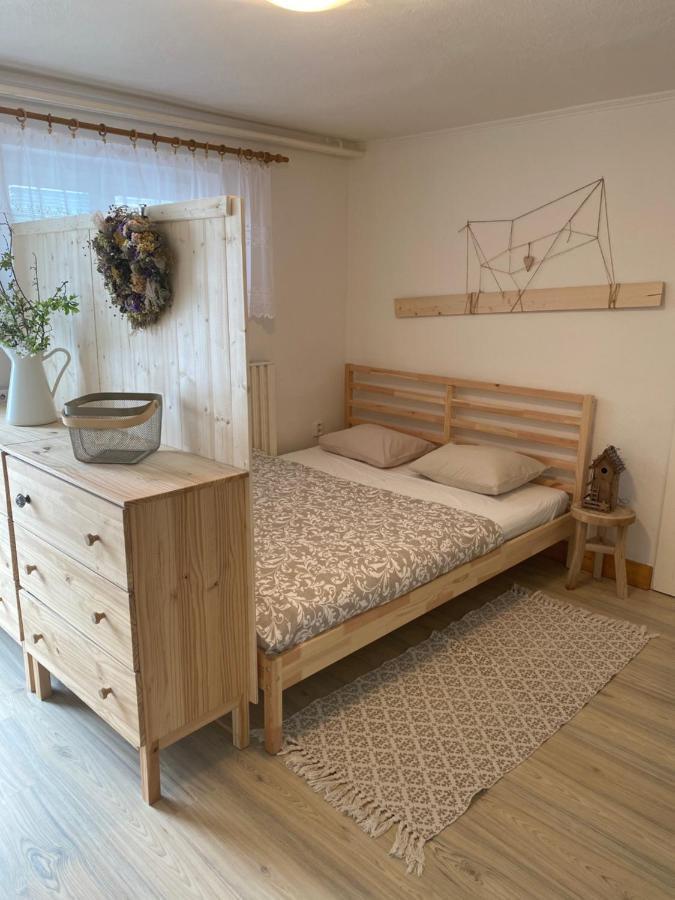 Apartman Prace Lägenhet Exteriör bild