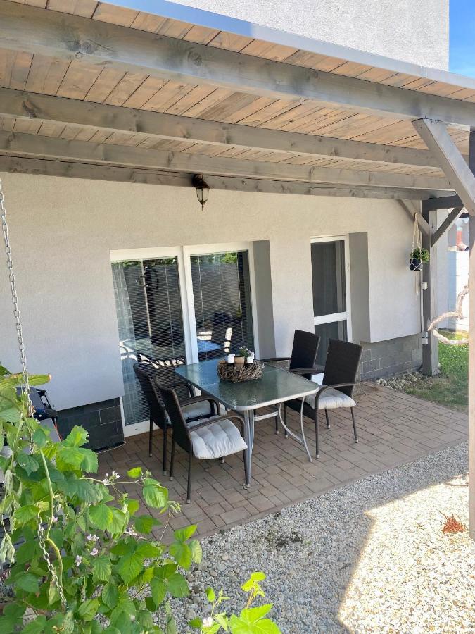 Apartman Prace Lägenhet Exteriör bild